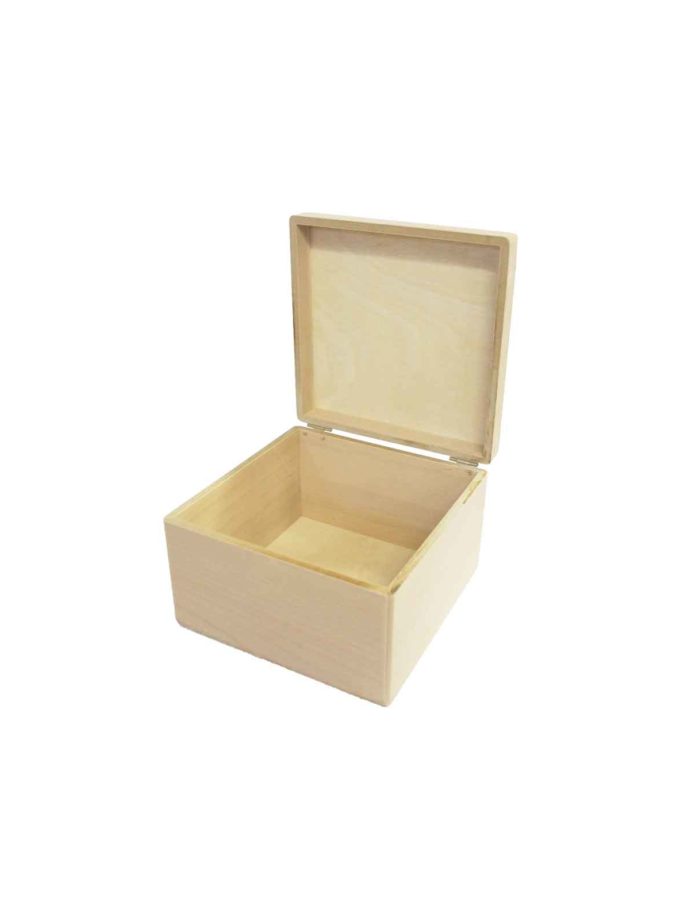 Wooden box 19x19 cm