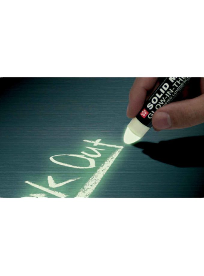 markadoros-solid-marker-glow-in-the-dark-sakura-Art&Colour-2