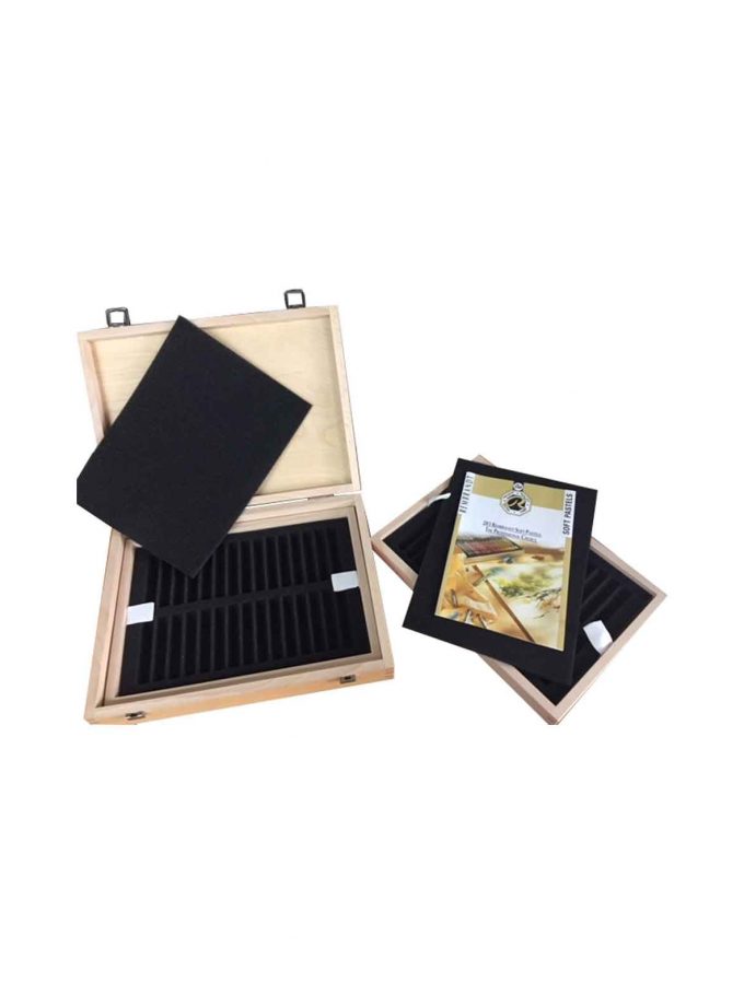 valitsa-pastel-box-60-empty-rembrandt-Art&Colour