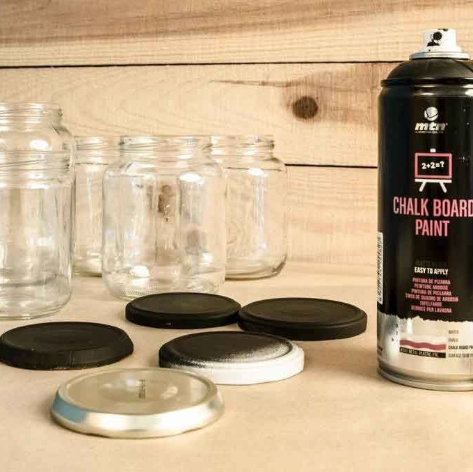 xroma-mavropinaka-chalk-board-paint-mtn-pro-Art&Colour-2
