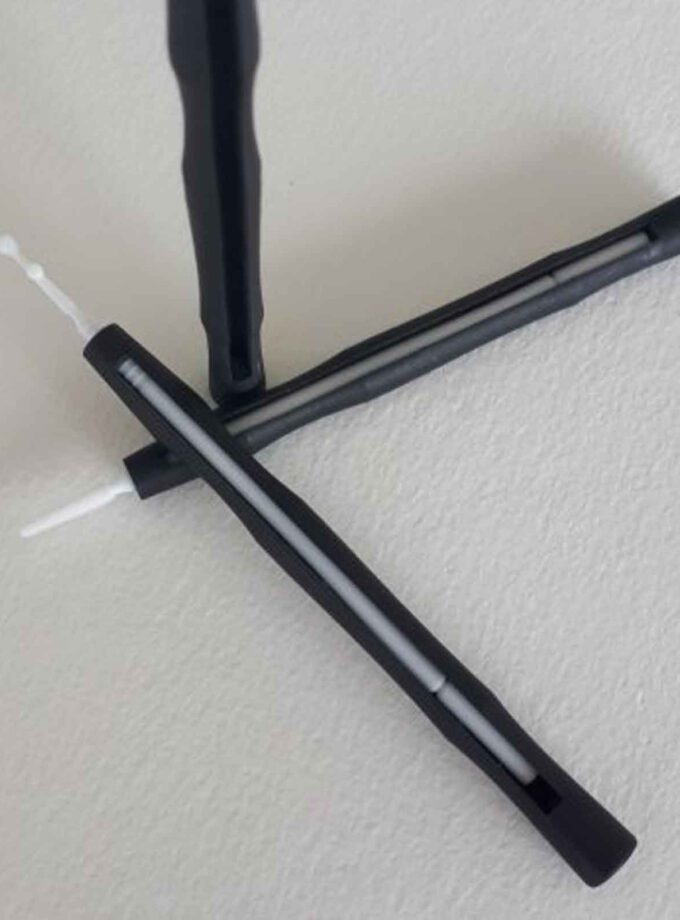 vasi-pinelou-sfouggaraki-gia-kolla-glue-brush-holder-Roudo-Art&Colour-1