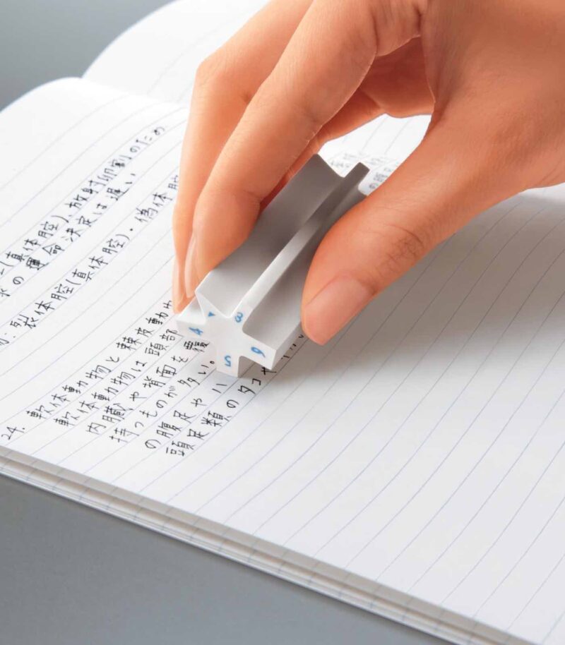 White-Eraser-MILLIKESHI-Kokuyo-Art&Colour-InUse White